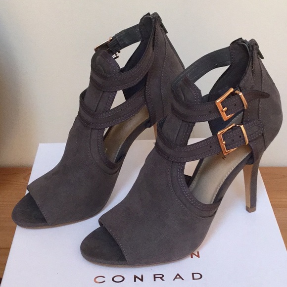 L C Lauren Conrad Shoes - WEEKEND SALE🎉HP🎉Sexy NIB LCLauren Stiletto 4+”